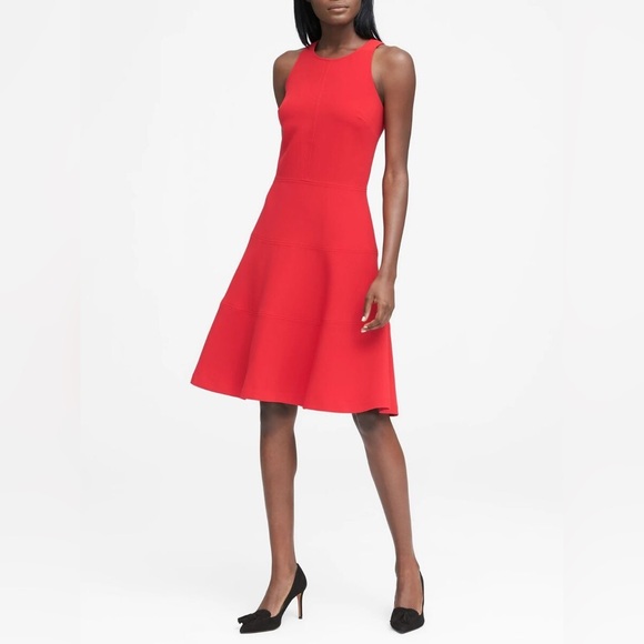 Banana Republic - Little Red Dress - Picture 1 of 11